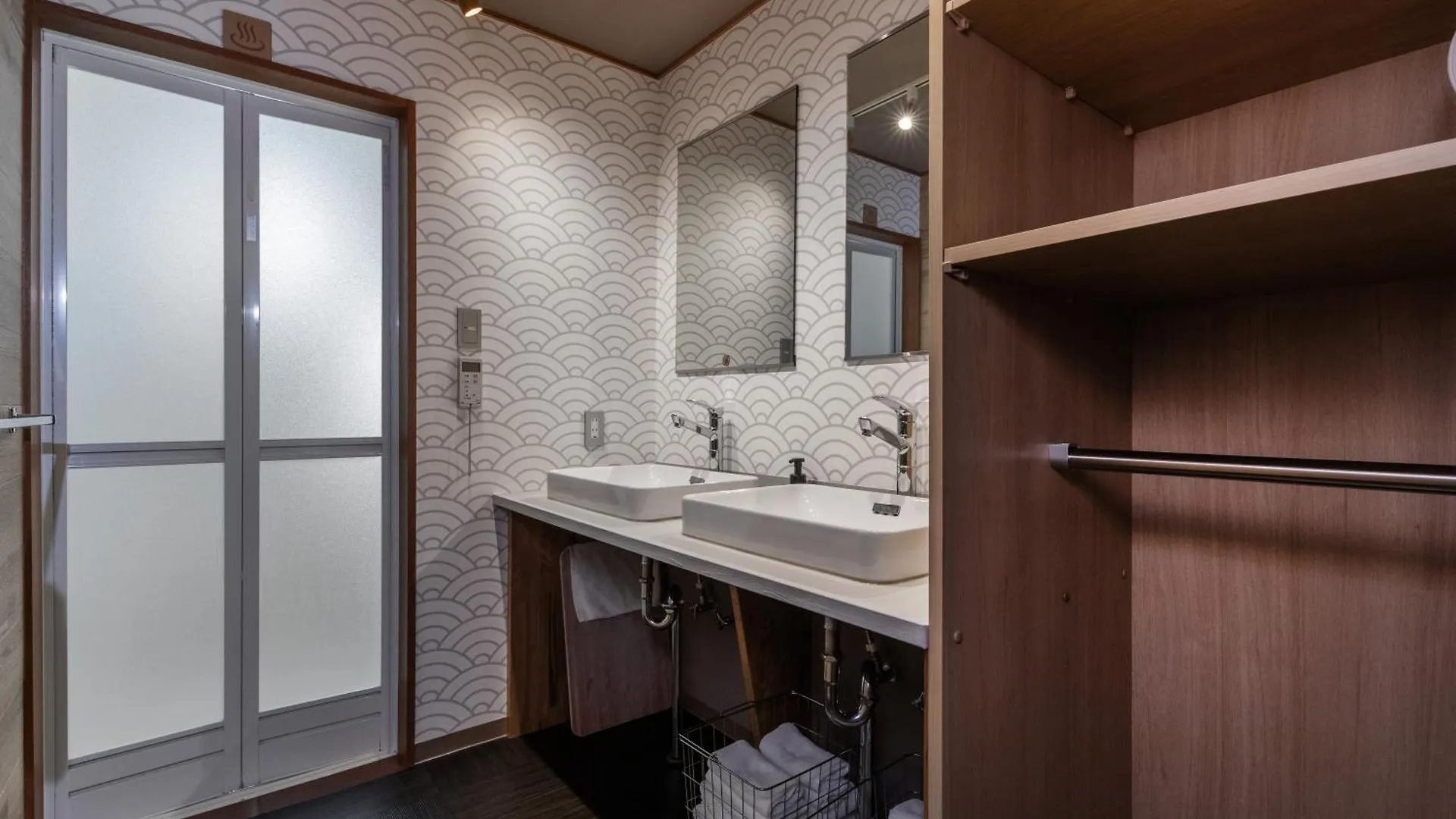 Shiki Homes Shinjin كيوتو 0*,  اليابان